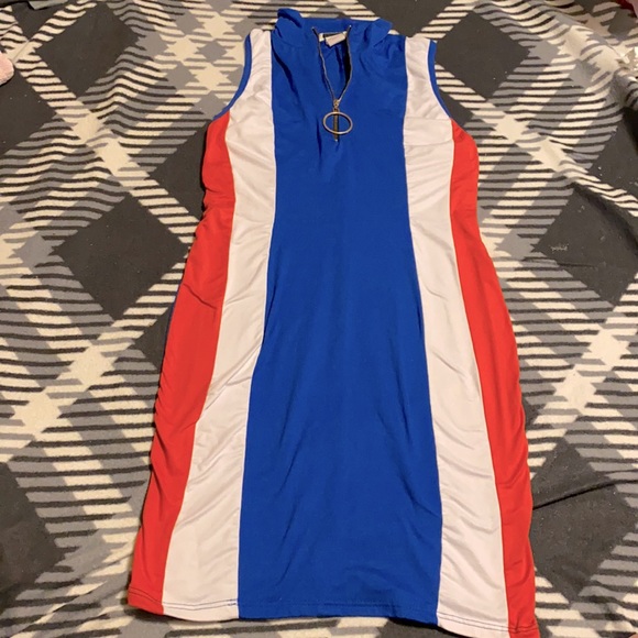 Beware Dresses & Skirts - Beware Bodycon Dress *EUC*